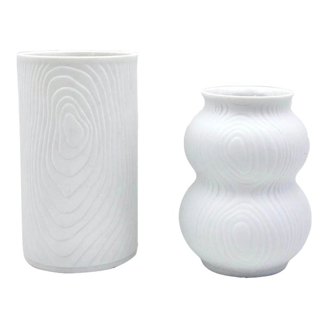 Vintage German Op-Art White Bisque Porcelain Vase Set With Wood Grain Decor For Sale