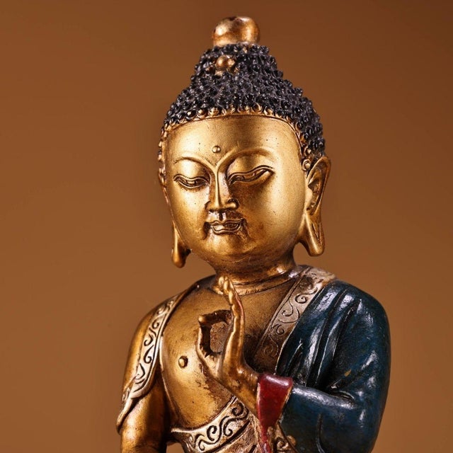 Metal Vintage Gilt Bronze Shakyamuni Buddha Statue on Lotus Base - Asian Sculpture For Sale - Image 7 of 9
