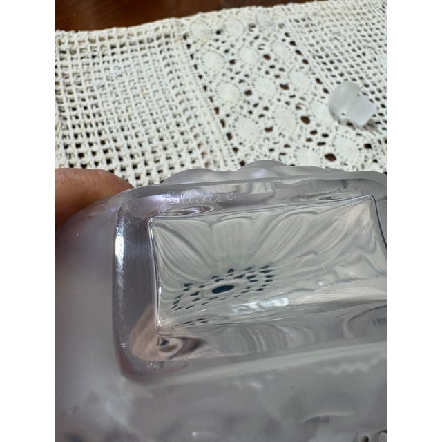 Art Deco Perfume Bottle by René Lalique for Lalique, France, 1930s For Sale - Image 6 of 17
