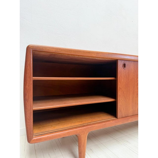 H.P. Hansen Large Vintage Danish Teak Sideboard by H.P. Hansen, 1960s For Sale - Image 4 of 17