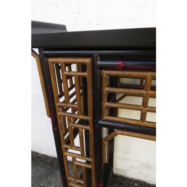Late 20th Century Hollywood Regency Asian Distressed Painted Small Narrow Console Entry Table 6150 For Sale - Image 5 of 18