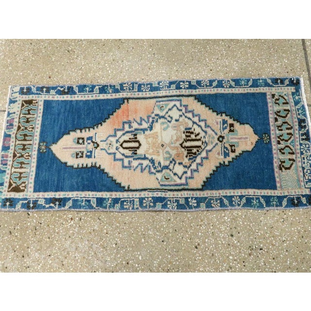 Mid 20th Century Galerie Shabab Collection Mid-20th Century Turkish Anatolian Throw Rug For Sale - Image 5 of 7