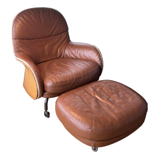 1990s Lousiana Leather Lounge Chair With Ottoman by Vico Magistretti for De Padova For Sale