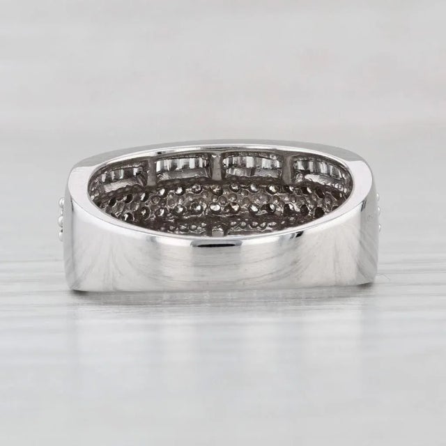 Metal 0.47ctw Diamond Band 14k White Gold Size 7 Wedding Anniversary Ring, Size 7 For Sale - Image 7 of 9