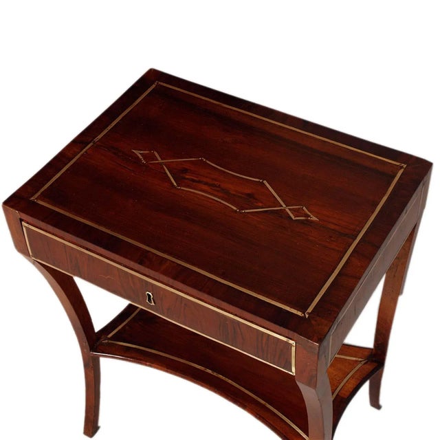 Early 19th Century Venetian Empire Worktable in Walnut with Brass Inlay, 1810s For Sale - Image 5 of 7