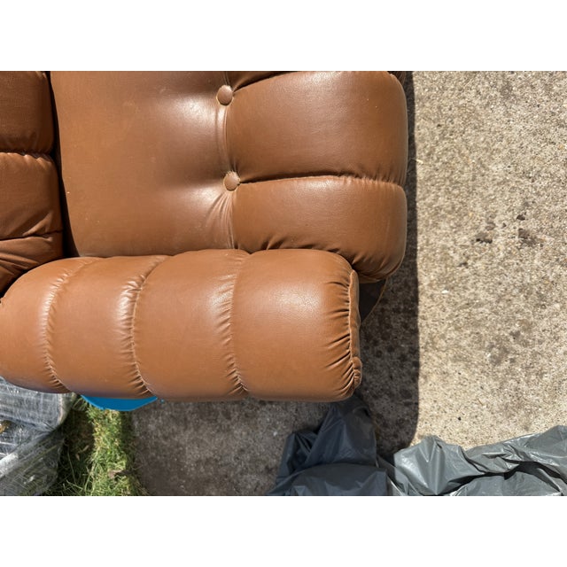 1970s Mid-Century Modern Hungarian Tufted Leather Sofa, 1970s For Sale - Image 5 of 6