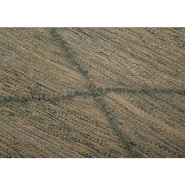 Early 21st Century Flatweave Rug in Hand-Knotted Wool by Azele Studio For Sale - Image 5 of 9