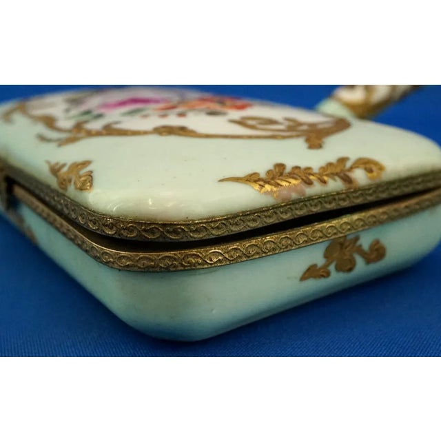 Empire Style Porcelain Hand-Warmer Box from Sevrès Manufacture, Paris, France, 18th Century For Sale - Image 13 of 18