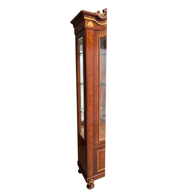 Luxury Marzorati Italian 3-Door Vitrine Cabinet With Gilt Details, Lighting & Mirrored Back For Sale - Image 10 of 12