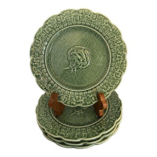 Vintage Mid-Century Modern Majolica Bordallo Pinheiro Green Grape Vine Turkey 8”Plates - Set of 4 For Sale