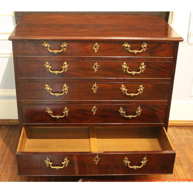 Circa 1760 English George III Period 5-Drawer Chest of Drawers For Sale - Image 10 of 13