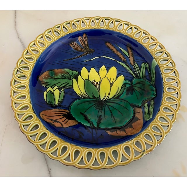 Yellow Wedgwood Art Nouveau Lilypad Plate W/ Reticulated Edges, C. 1874 For Sale - Image 8 of 14