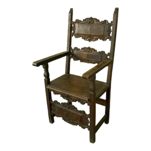 Antique Italian Renaissance Walnut Armchair, Circa 1600