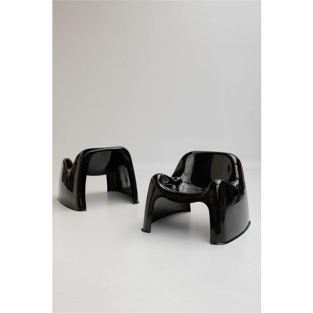 Mid-Century Modern Toga Chairs in Black Fiberglass by Sergio Mazza for Artemide, 1980s, Set of 2 For Sale - Image 3 of 15