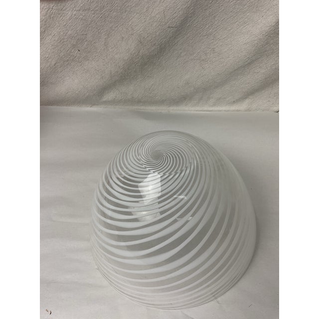 Mid-Century Modern Beautiful Murano White Swirl Mezzanine Filigrana Glass Bowl For Sale - Image 3 of 5