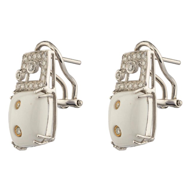 Natural Diamond Earring with 0.68 Cts Diamond and white onyx 8.69 Cts & 18k Gold For Sale