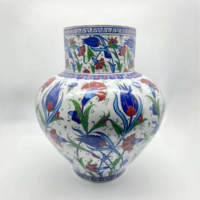 2020s Handmade Ceramic Large Palace Vase (50cm) – Grand Red & Blue Tulip Pattern – Monumental Statement Piece For Sale - Image 5 of 7