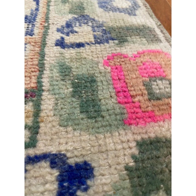 1960s Vintage Neutral Oushak Rug For Sale - Image 5 of 12