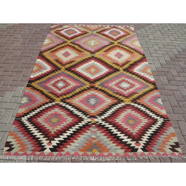 Mid-Century Modern Mid 20th Century Turkish Anatolian Kilim Rug-5’7’x9’6" For Sale - Image 3 of 13