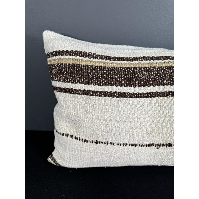 Contemporary Turkish Hemp Pillow Cushion Natural Beige Brown Pillow Cushion Cover 16" x 24" For Sale - Image 3 of 4
