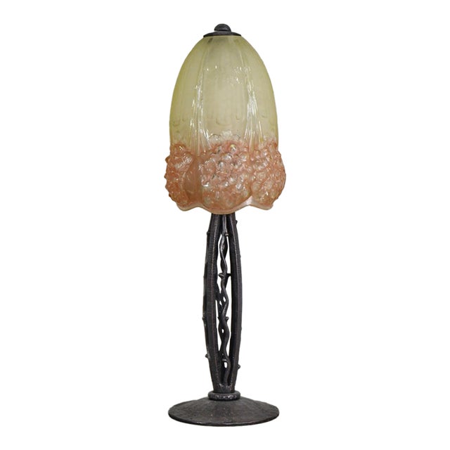 Hettier Vincent & Muller Freres French Art Deco Hydrangea Lamp in Wrought Iron - 1920s For Sale