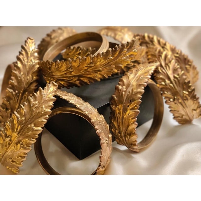 French Rare 19th Century Ornate French Gilt Bronze Acanthus Leaf Curtain Rings Set For Sale - Image 3 of 6