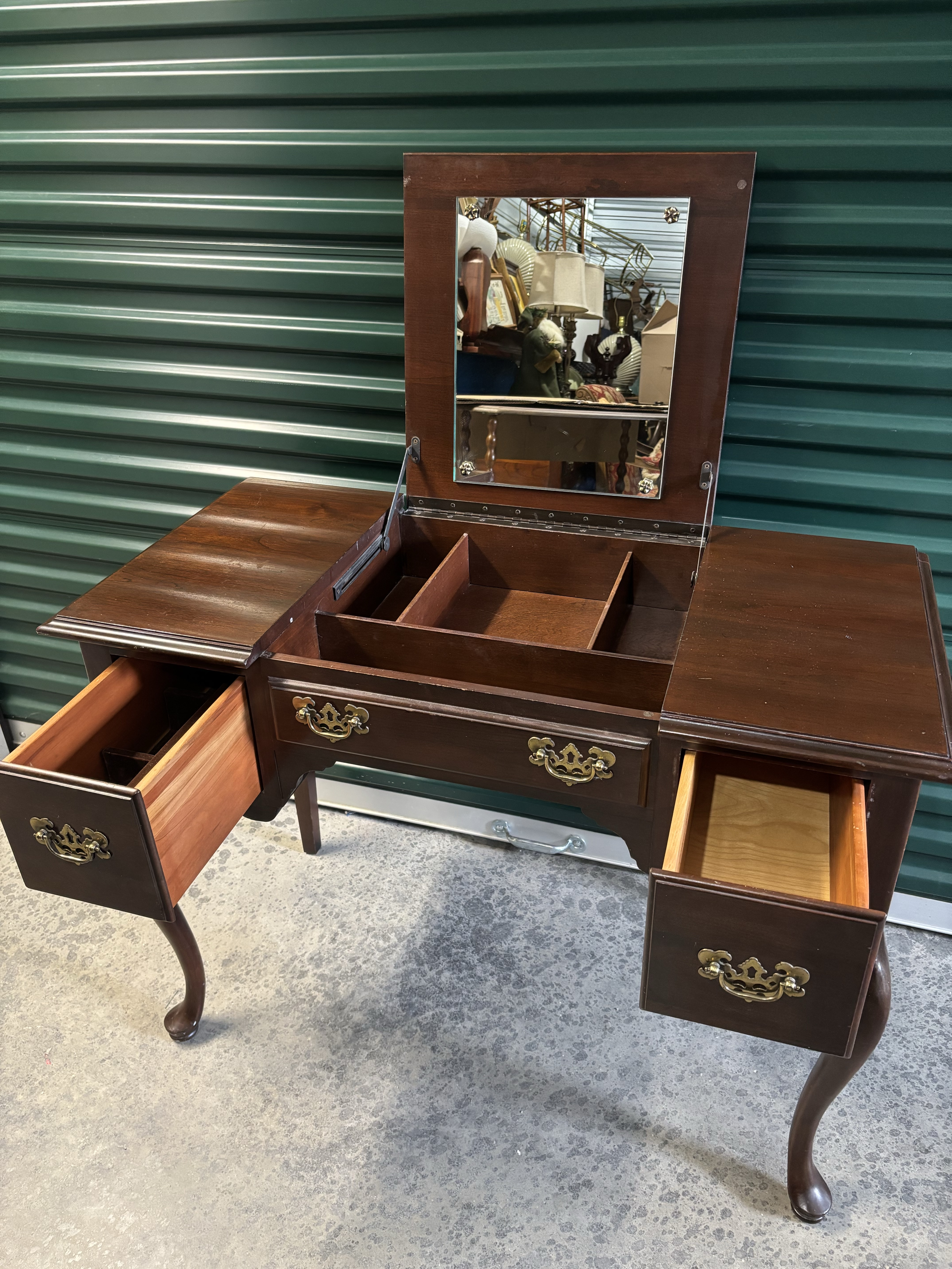 ヴィンテージ♦️マイセン♦️希少♦️アッシュトレイ♦️エンジェル ナンバー159♦️送料込 1990s Ethan Allen Georgian Court Queen Anne Vanity Table With Flip