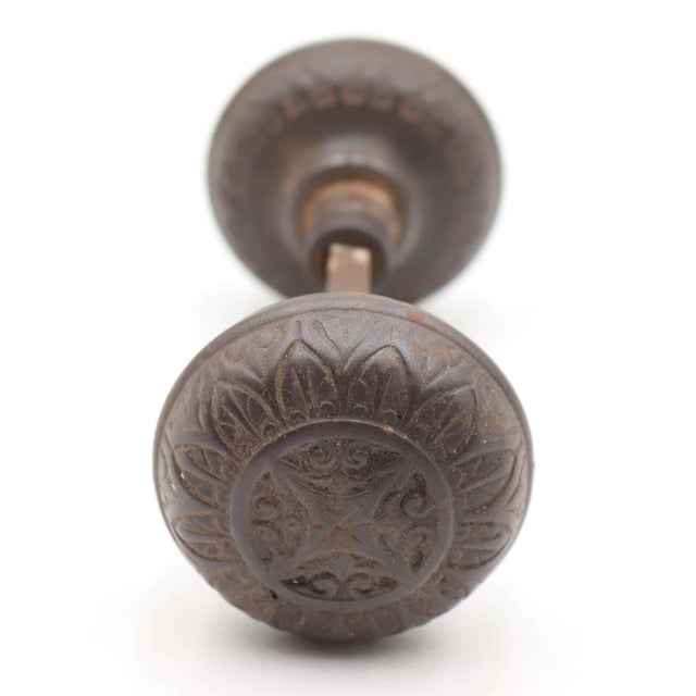 Early 20th Century Pair of Victorian 1870s Norwalk Black Cast Iron Door Knobs For Sale - Image 5 of 6