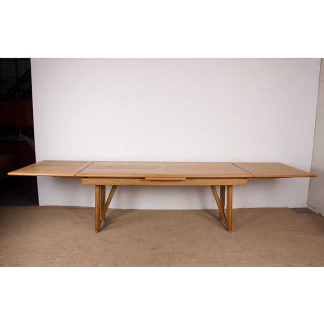Large Extendable Dining Table in Oak by Guillerme et Chambron for Votre Maison, 1960s For Sale - Image 11 of 18