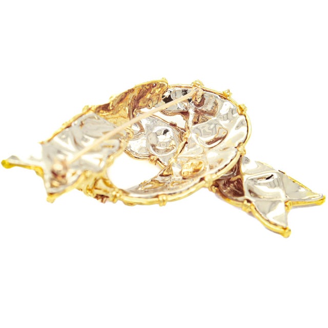 Signed Cartier Mid-Century Modern 18k Yellow & White Gold Two-Tone Ribbon Brooch For Sale - Image 9 of 12