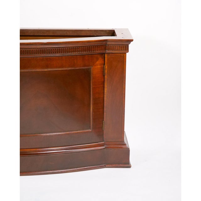 Brown Early 20th Century Mahogany Wood Demilune Shape Historical Charleston Cabinet For Sale - Image 8 of 16