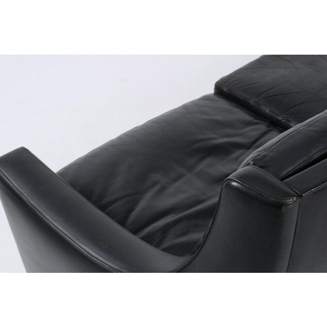 Mid-Century Danish 3-Seater Sofa in Black Leather, 1960s For Sale - Image 4 of 9