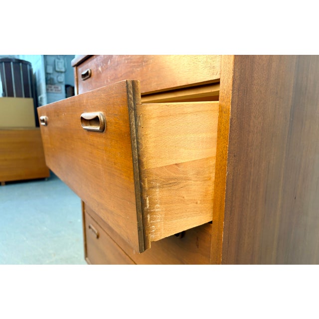 Mid 20th Century Modern 4-Drawer Walnut Highboy Dresser For Sale - Image 10 of 14
