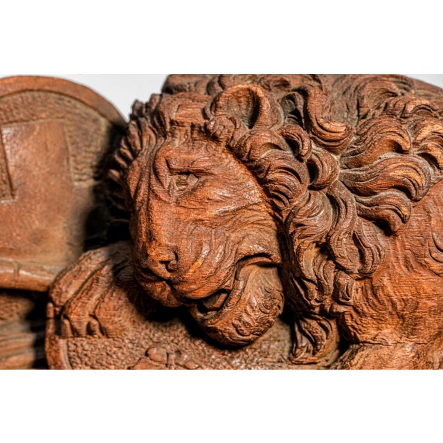 19th Century 19th Century Bertel Thorvaldsen Lion of Lucerne Grand Tour Wood Sculpture Statue Hand Carved Swiss European Art Switzerland Home Decor For Sale - Image 5 of 17