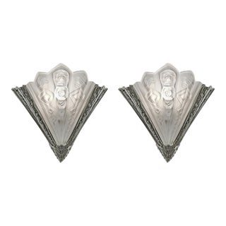 A Pair of French Art Deco Wall Sconces by Noverdy 1930 France For Sale
