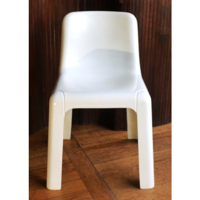 Model 0ZOO 700 chair, in white lacquered fiberglass, designed by Marc Berthier for Roche & Bobois, dating from the late...