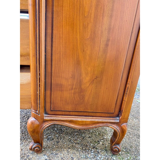 Louis XV Style Chest of 7 Drawers with Engraving, 1960s For Sale - Image 9 of 10