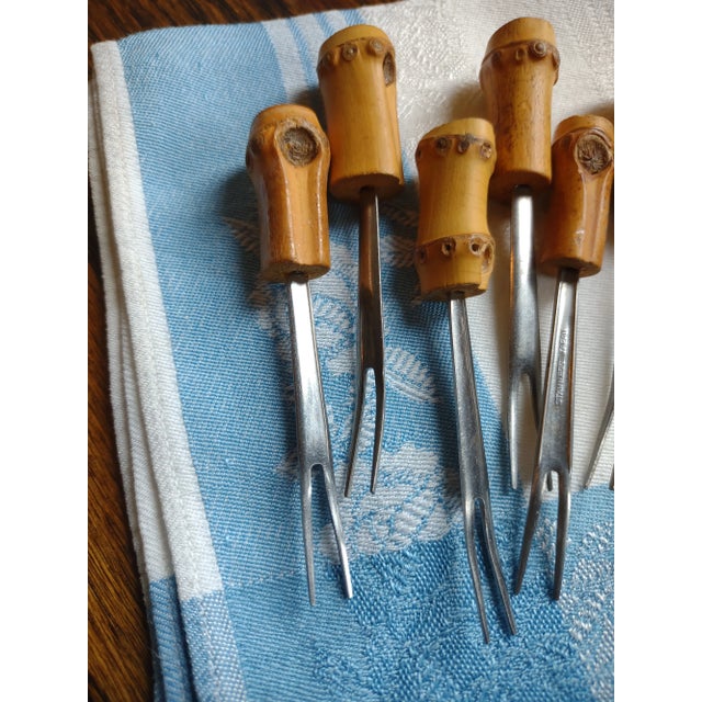 Offered is a set of 10 vintage bamboo hors d'oeuvres picks from about the 1960's. These are quite rare and are in...