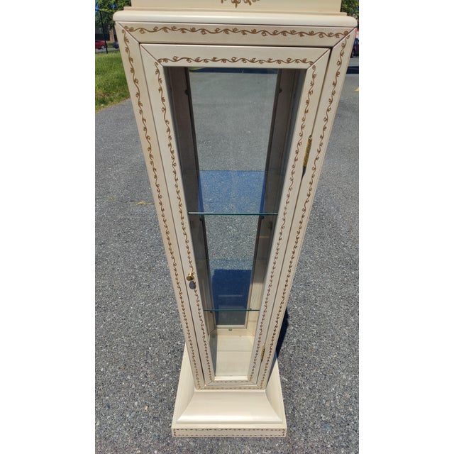 Vintage White Curio/Display Cabinet For Sale - Image 4 of 6