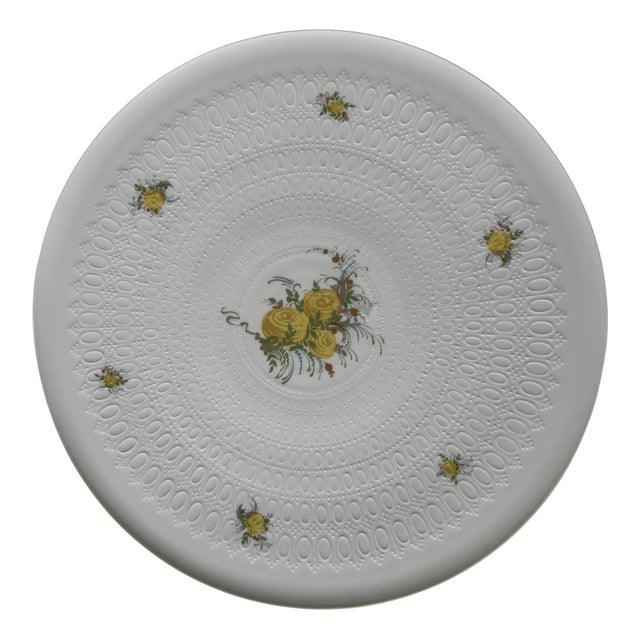 Romance in Yellow Cake Plate by Björn Wiinblad for Rosenthal, 1978 For Sale