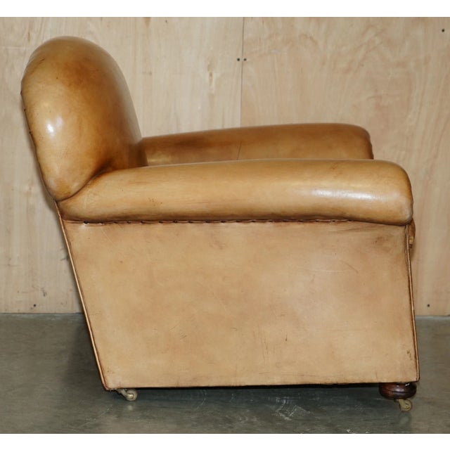 Comfortable Pair of Antique Chesterfield Victorian Brown Leather Club Armchairs For Sale - Image 12 of 17