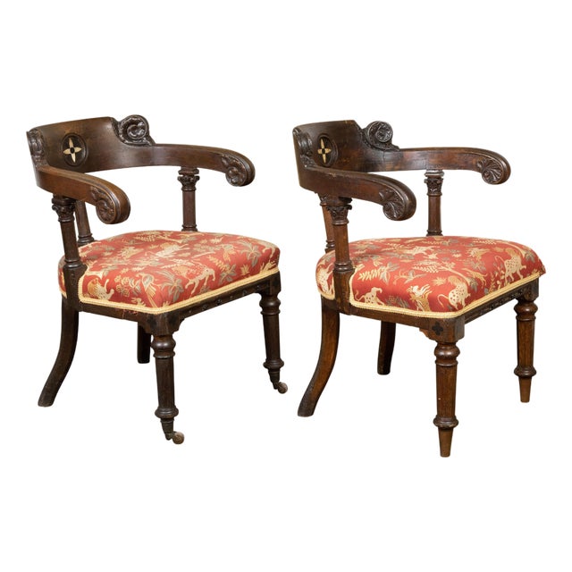 Pair of 19th Century English Regency Style Carved Oak Klismos Chairs with Horseshoe Backs For Sale