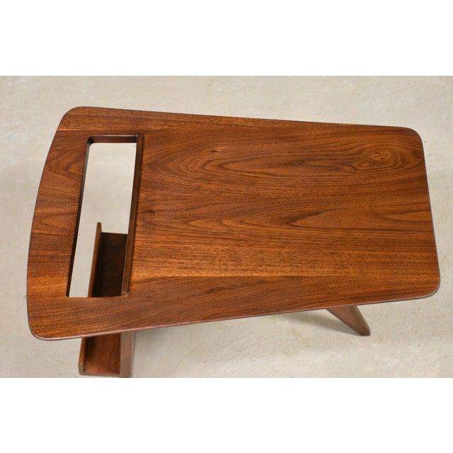Brown 1950s Refinished Magazine Rack End Table by Jens Risom For Sale - Image 8 of 9