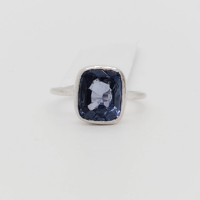 Blue Spinel Solitaire Ring in Platinum, size 4 For Sale - Image 4 of 7