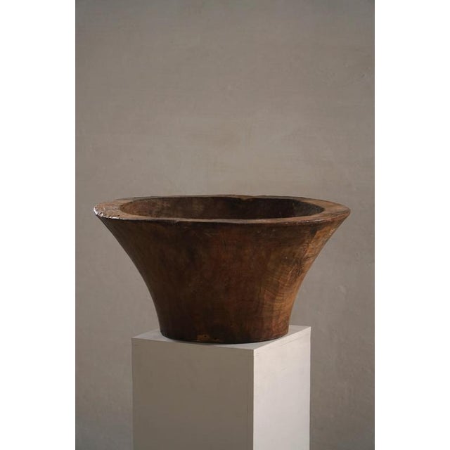 Large Mid-Century African Hand-Carved Wooden Bowl, 1950s For Sale - Image 9 of 14