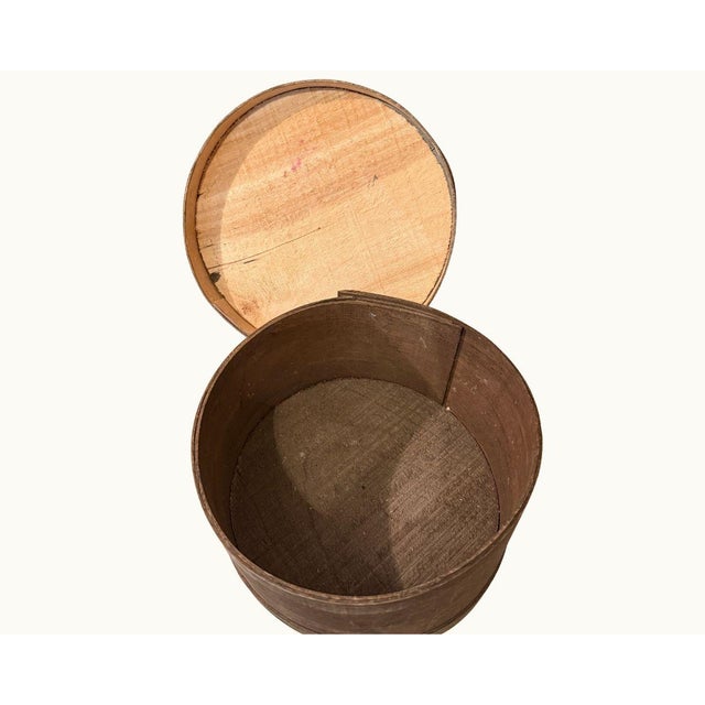 Antique Primitive Round Bentwood Cheese Box — DuJeck's Denmark, Wisconsin For Sale - Image 4 of 7