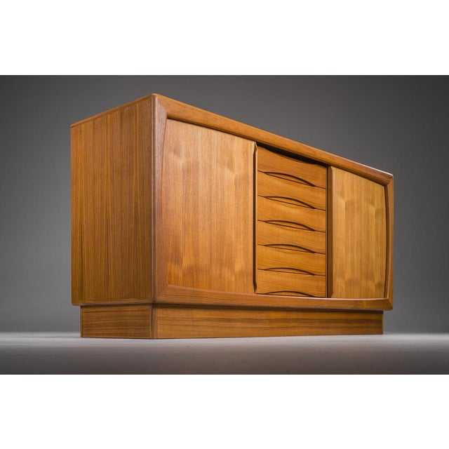 Mid-Century Danish Teak Sideboard from Dyrlund, 1980s For Sale - Image 6 of 16