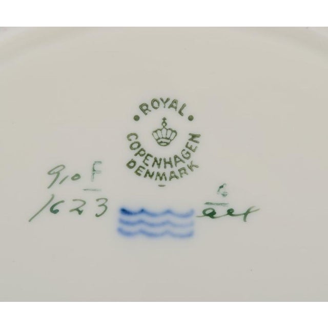 Frijsenborg Luncheon Plates in Hand-Painted Porcelain from Royal Copenhagen, 1950s, Set of 6 For Sale - Image 9 of 10