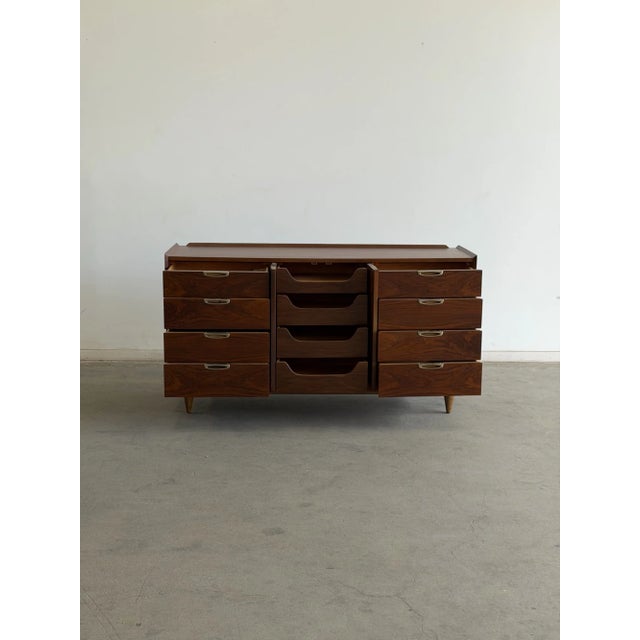 Mid-Century Modern 1960s Broyhill Premier Walnut Mid Century Dresser Twelve Drawer Central Doors Credenza For Sale - Image 3 of 18