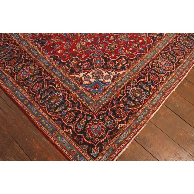 Middle Eastern Rug in Wool For Sale - Image 9 of 11